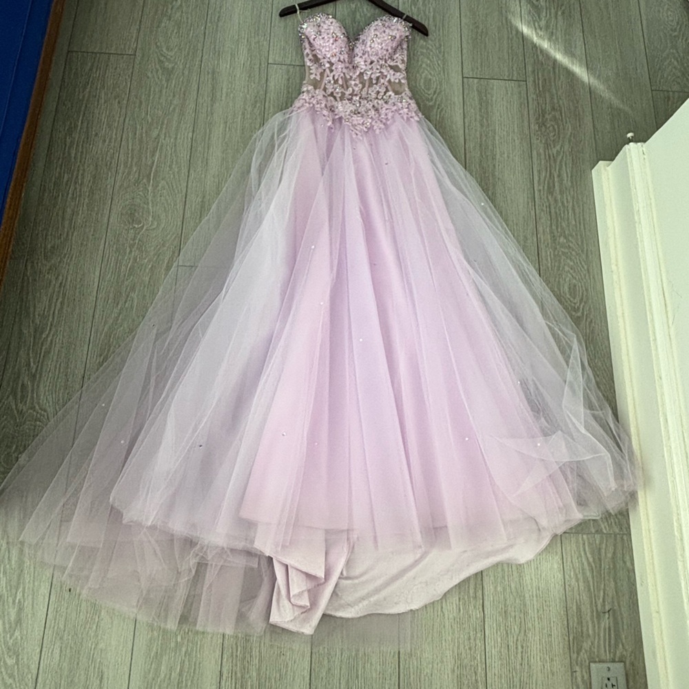 Mori Lee by Madeline Gardner gown in purple. Showstoppingly gorgeous in EUC. - Picture 8 of 14